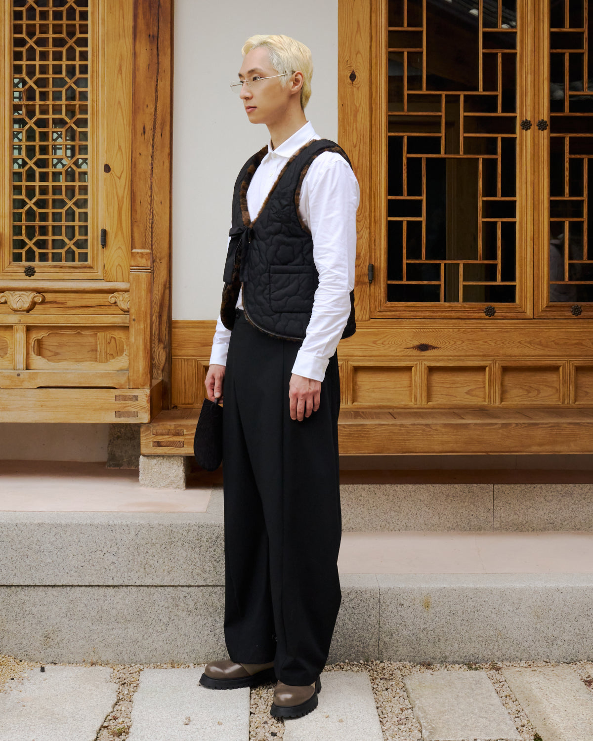 BLACK BAEJA VEST / BAG
