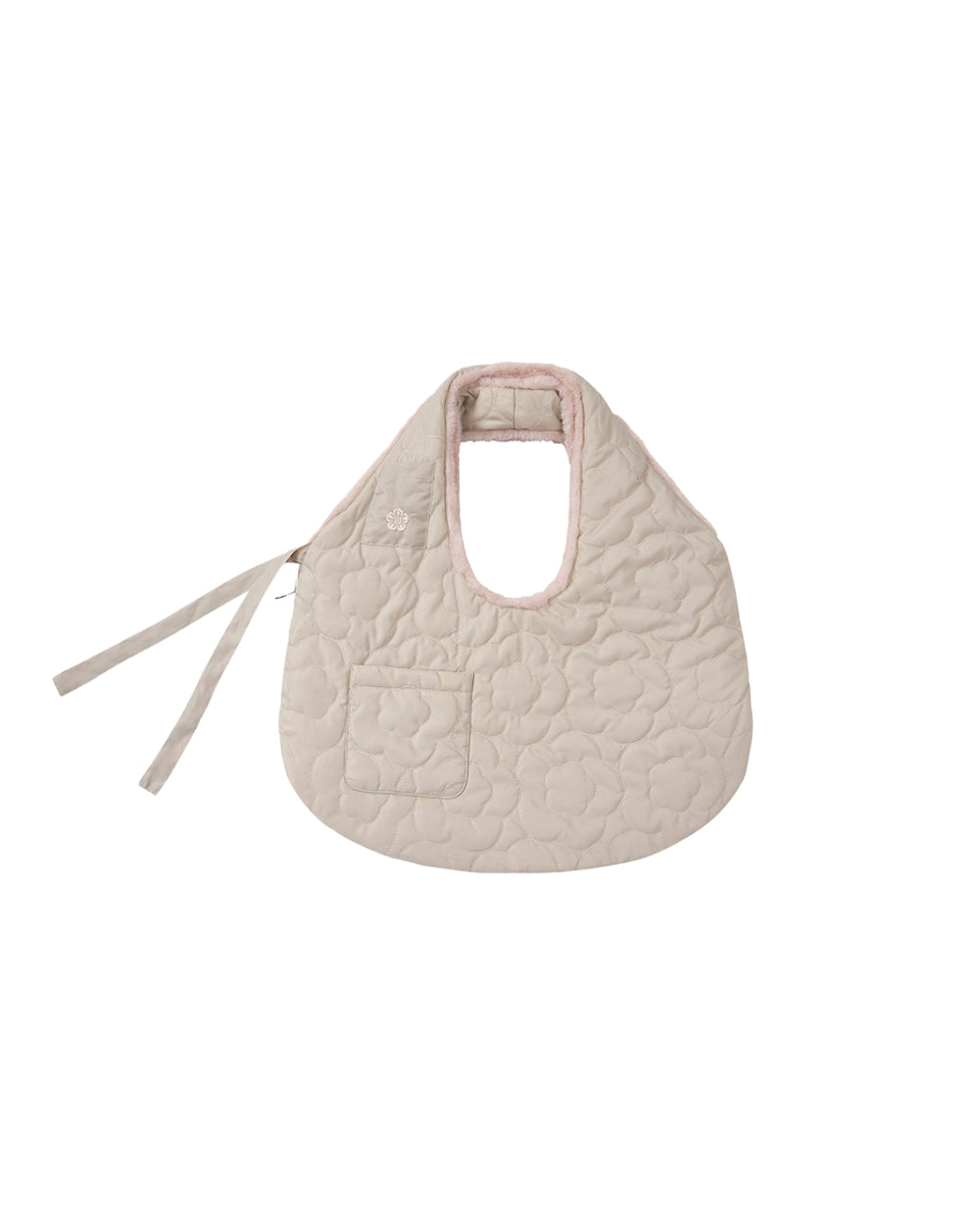 Introducing the SILVER PINK BAEJA VEST / BAG by Sundae School—a baby bib inspired by the traditional Korean baeja vest. This elegant, cream-colored quilted bib features a subtle floral pattern, a rounded neckline, and a convenient small front pocket. With two side ties for easy fastening, it adds a sophisticated touch to your baby’s outfit.