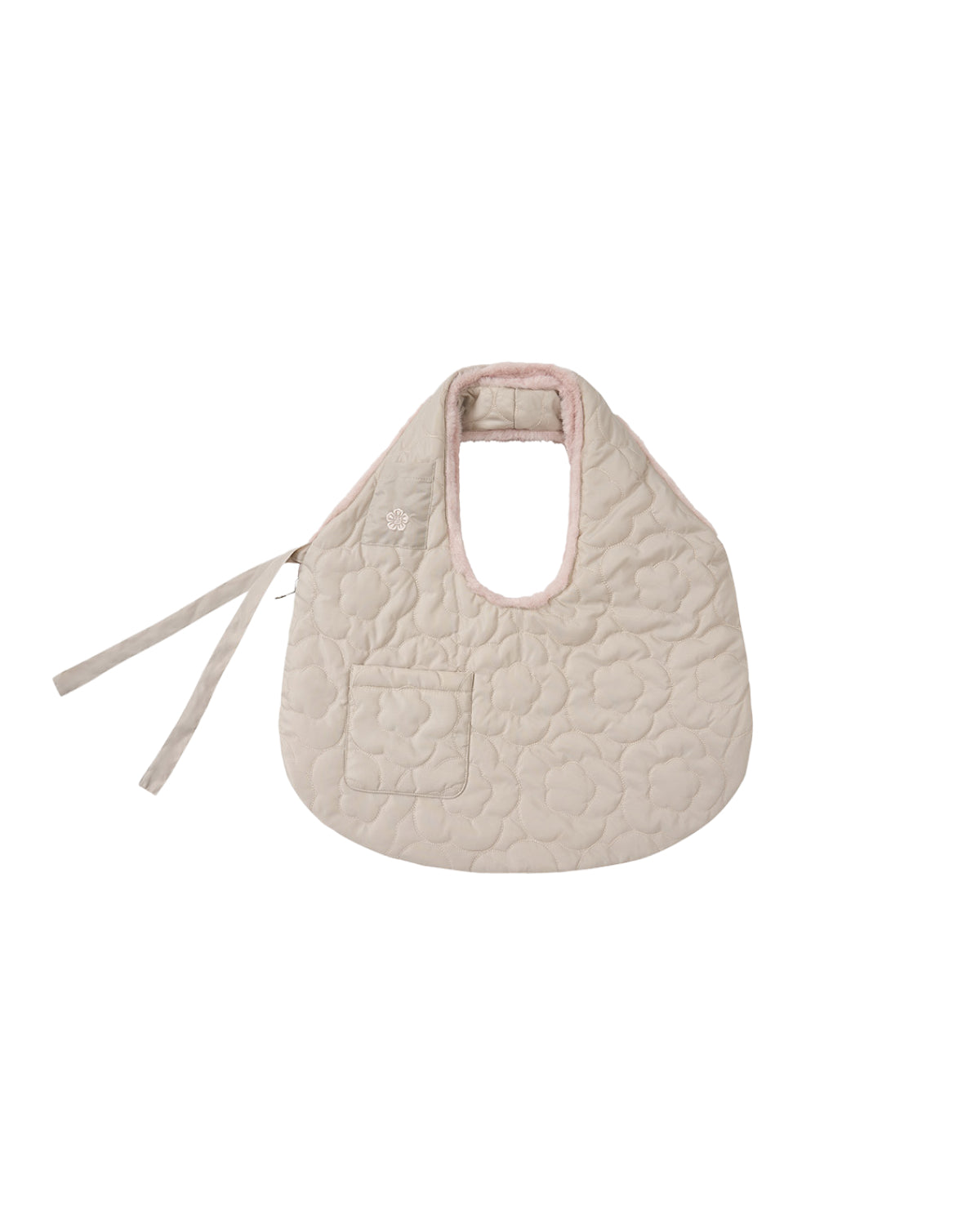 Introducing the SILVER PINK BAEJA VEST / BAG by Sundae School—a baby bib inspired by the traditional Korean baeja vest. This elegant, cream-colored quilted bib features a subtle floral pattern, a rounded neckline, and a convenient small front pocket. With two side ties for easy fastening, it adds a sophisticated touch to your baby’s outfit.
