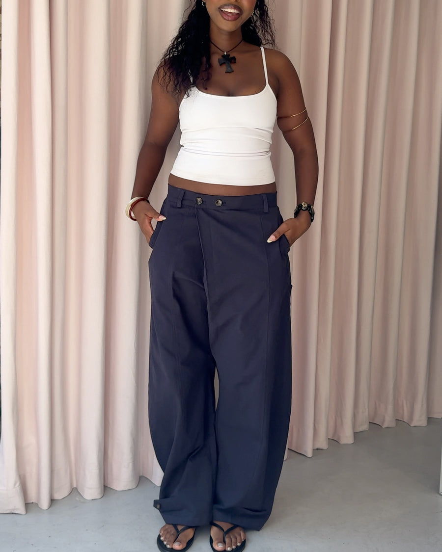 NAVY HANBOK BALLOON PANTS — size M