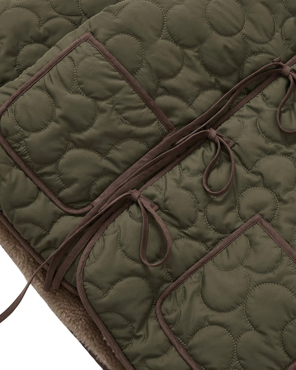KHAKI REVERSIBLE FLOWER QUILTED JEOGORI FLEECE